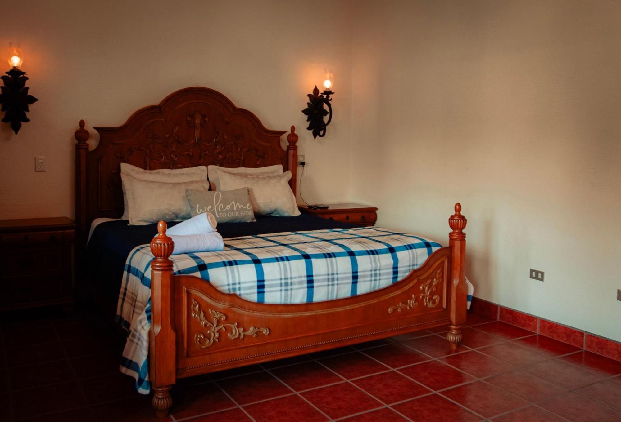 Palacio Del Conquistador San Cristobal El Bajo Ngoại thất bức ảnh
