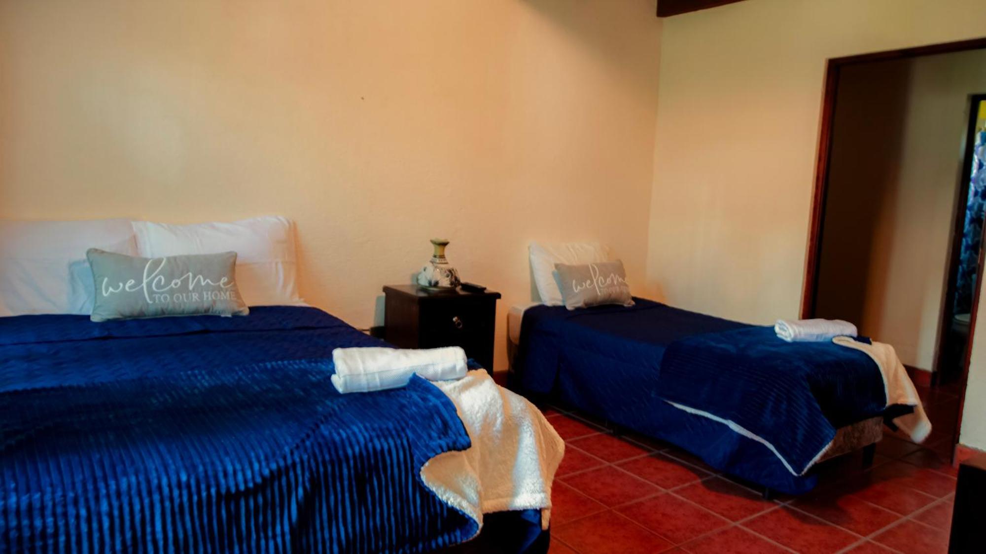 Palacio Del Conquistador San Cristobal El Bajo Ngoại thất bức ảnh