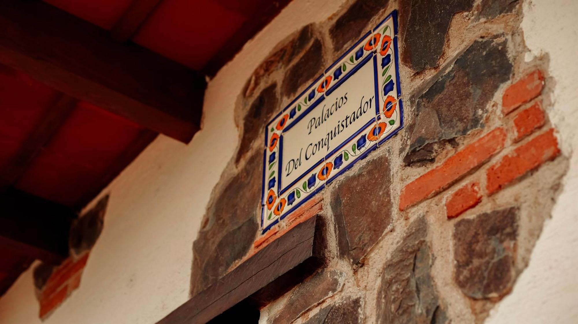 Palacio Del Conquistador San Cristobal El Bajo Ngoại thất bức ảnh